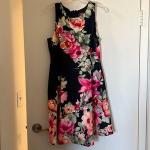 Vince Camuto Floral Dress 🌺